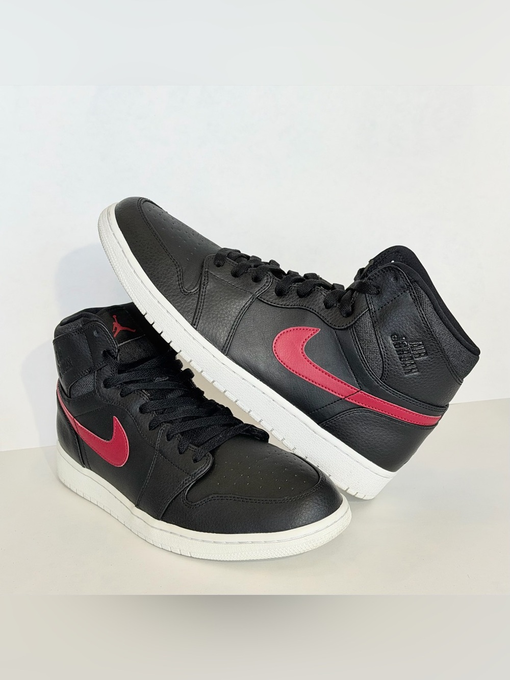 Air Jordan 1 Retro “Rare Air - Bred” Black/Red/White 332550-012 Men’s Size 12
